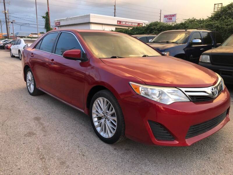 2014 Toyota Camry for sale at HOUSTON SKY AUTO SALES in Houston TX