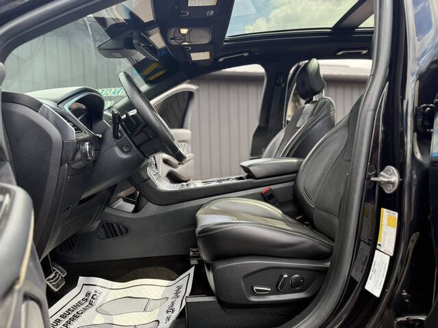 2019 Ford Edge ST