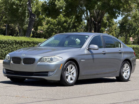2012 BMW 5 Series 528i