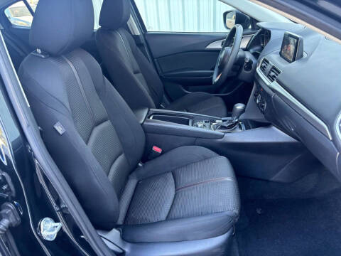 2018 Mazda MAZDA3 Sport