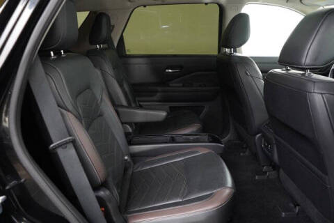 2022 Nissan Pathfinder Platinum