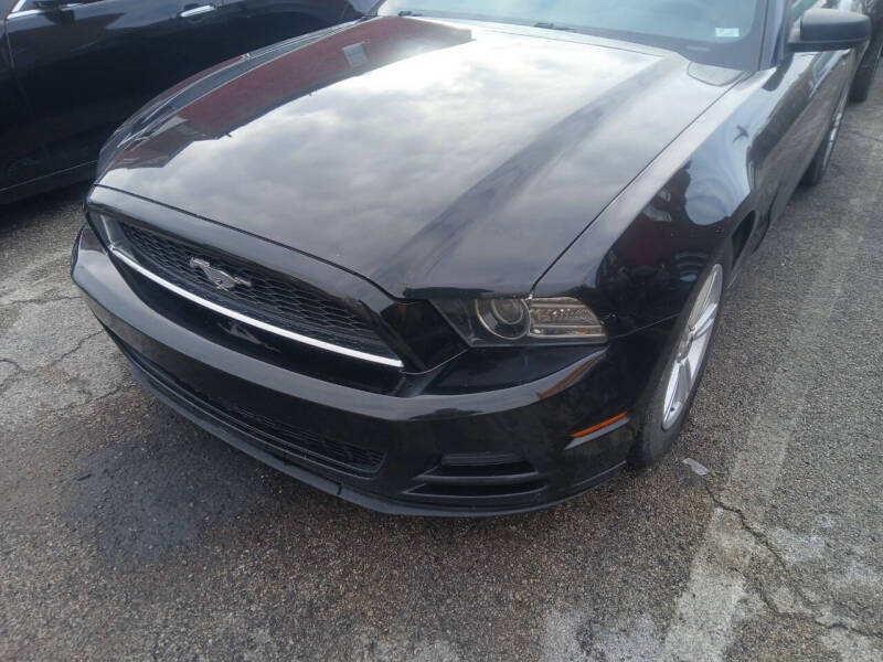 2014 Ford Mustang V6