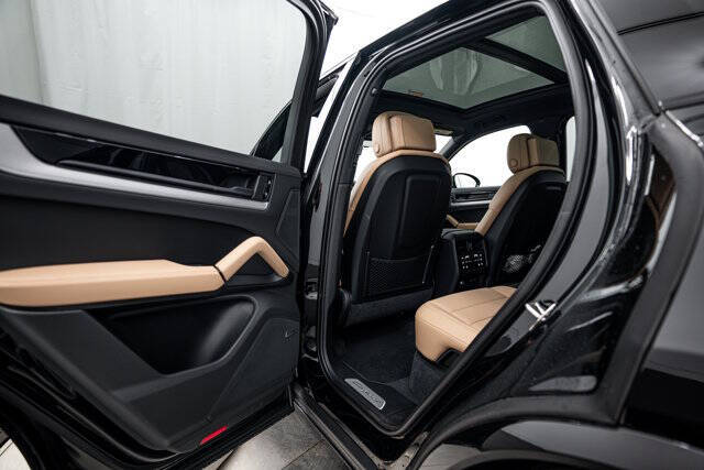 2026 Porsche Cayenne