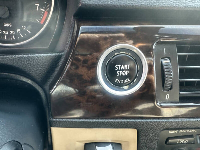 2011 BMW 3 Series 328i