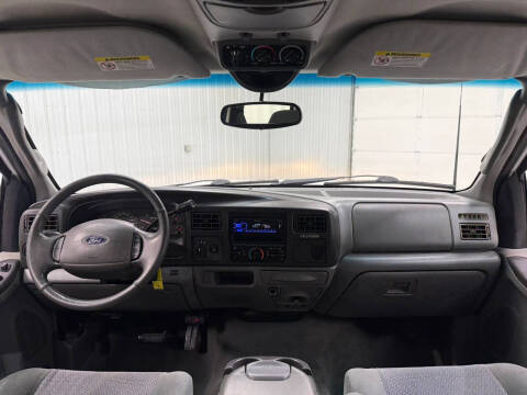 2003 Ford Excursion XLT