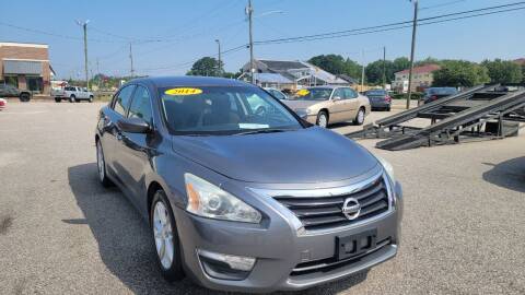 2014 Nissan Altima for sale at Kelly & Kelly Supermarket of Cars in Fayetteville NC