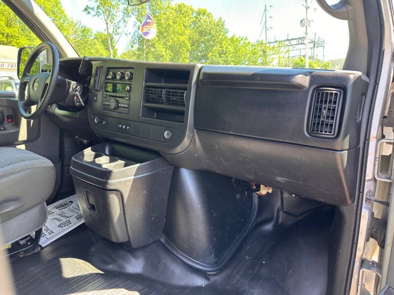 2012 GMC Savana LS 3500