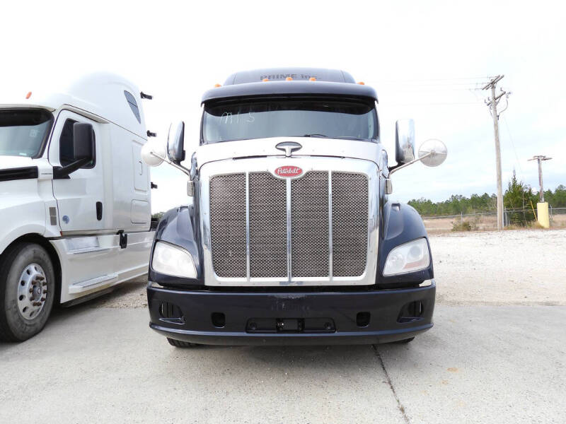 2015 Peterbilt 587