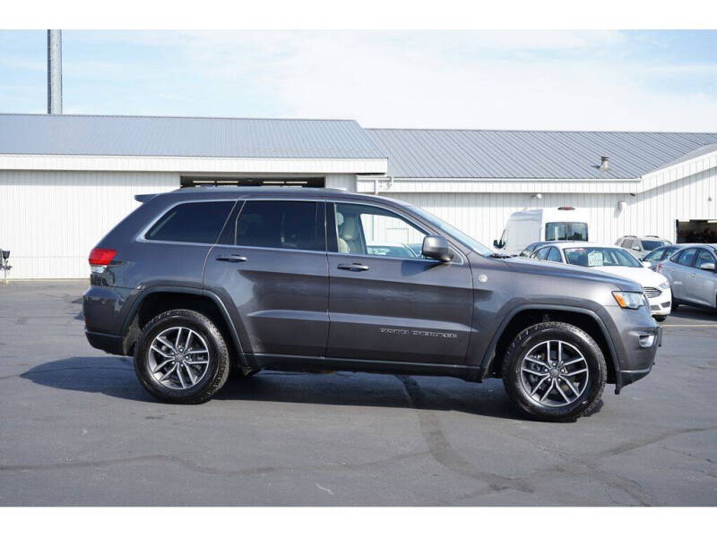 2019 Jeep Grand Cherokee Laredo E