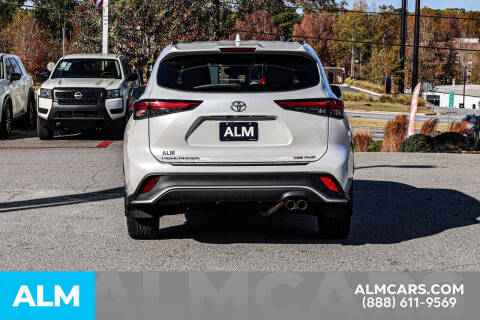 2022 Toyota Highlander XSE