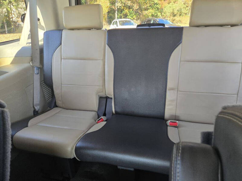 2013 Nissan Armada Platinum