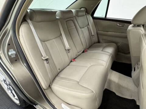 2010 Cadillac DTS Luxury Collection