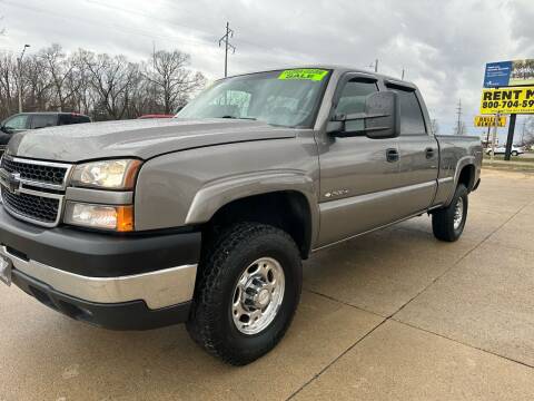 2007 Chevrolet Silverado 2500HD Classic for sale at Thorne Auto in Evansdale IA