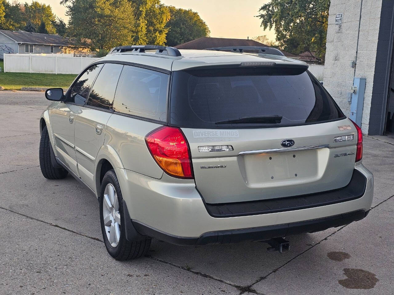 2006 Subaru Outback for sale at Quantum Auto Co in Plainfield, IL