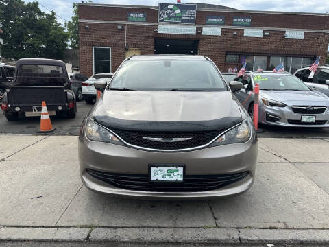 2017 Chrysler Pacifica LX