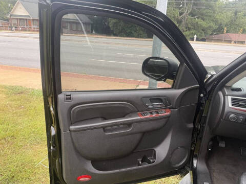 2011 Cadillac Escalade ESV Luxury