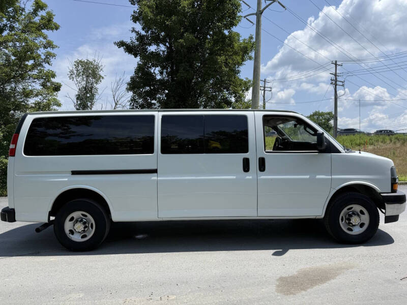 2024 Chevrolet Express LT 3500