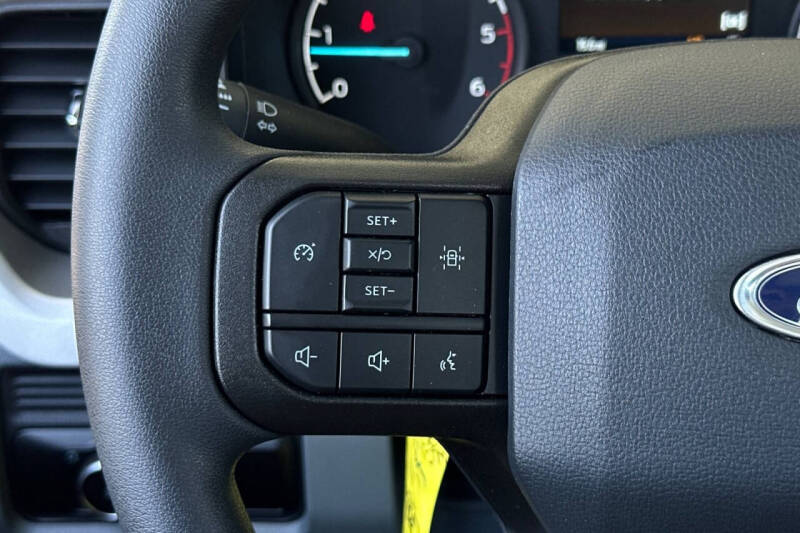 2025 Ford F-350 Super Duty XL