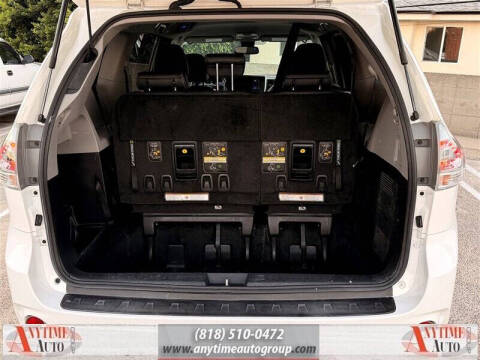 2018 Toyota Sienna SE 8-Passenger