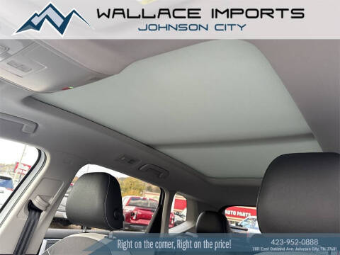 2025 Volkswagen Taos SE 4Motion