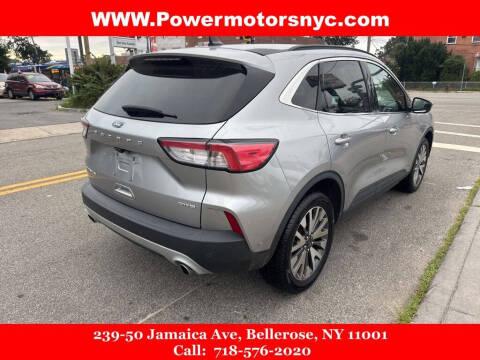 2021 Ford Escape Titanium