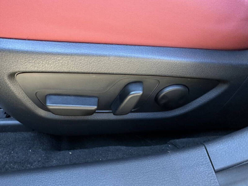 2025 Mazda CX-30 2.5 S Carbon Edition