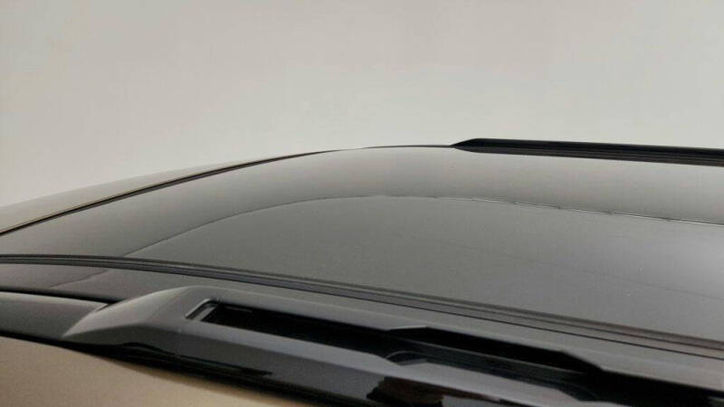 2024 Land Rover Defender 110 P400 X-Dynamic SE