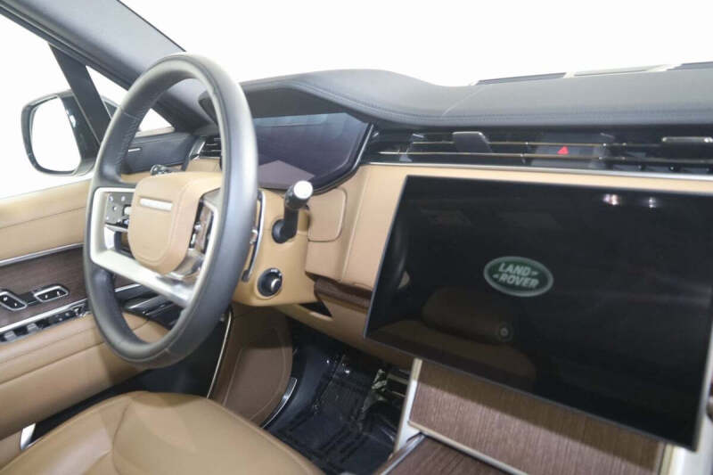 2024 Land Rover Range Rover P400 SE