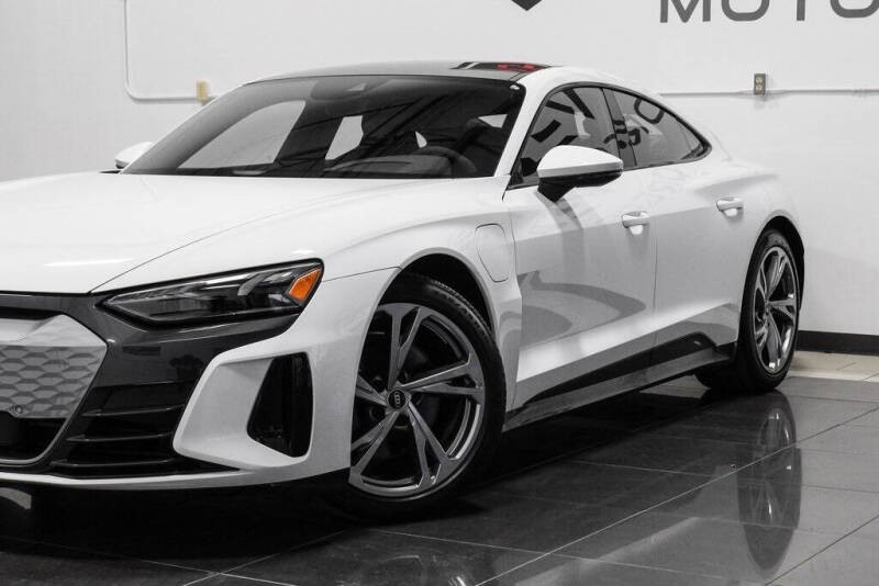 2022 Audi e-tron GT quattro Premium Plus