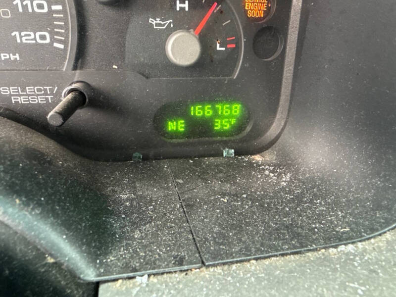 2004 Ford Explorer XLT
