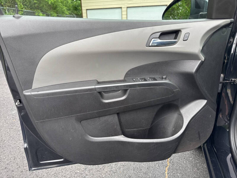 2015 Chevrolet Sonic LT Auto