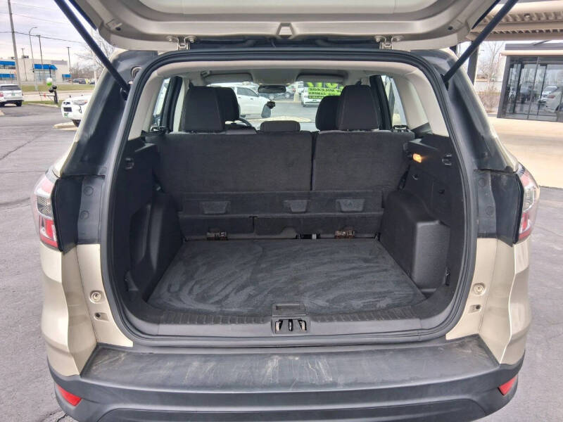 2017 Ford Escape S