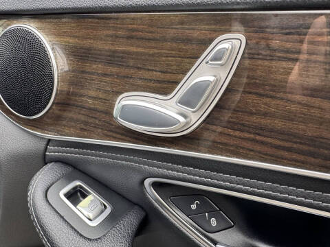 2015 Mercedes-Benz C-Class C 300