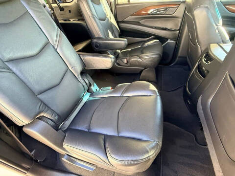 2019 Cadillac Escalade ESV Luxury