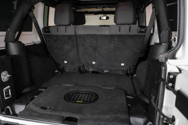 2017 Jeep Wrangler Unlimited Smoky Mountain