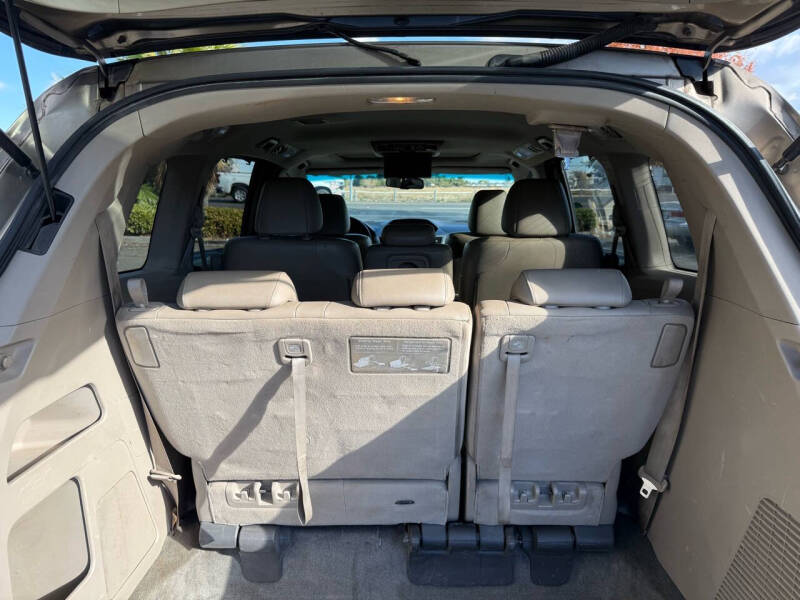 2011 Honda Odyssey EX-L photo 15