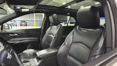 2020 Cadillac XT4 Premium Luxury