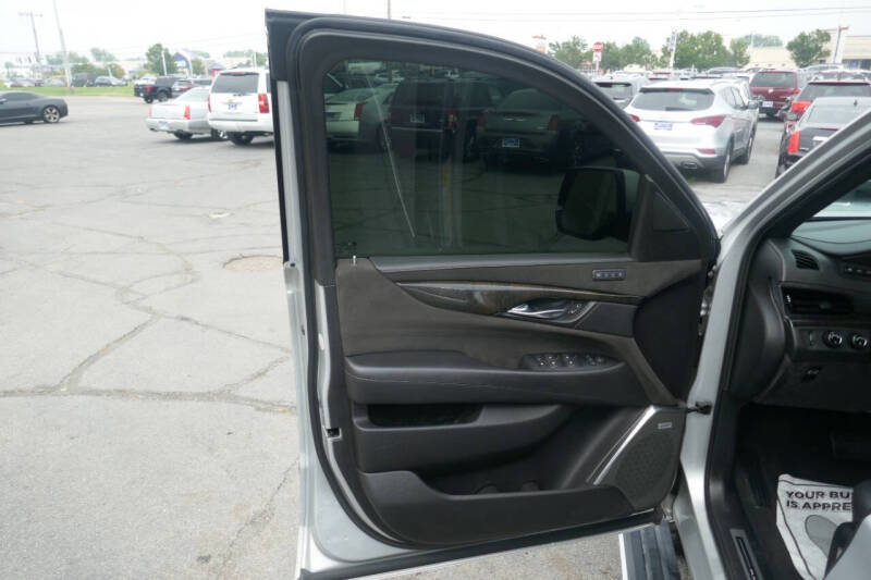2018 Cadillac Escalade Platinum