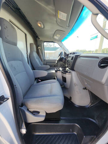 2015 Ford E-Series E-350 SD