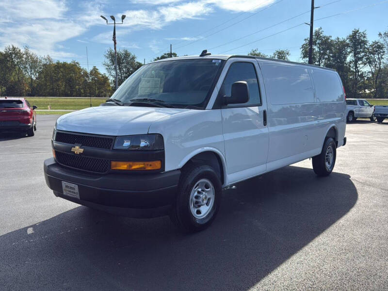 2025 Chevrolet Express 2500