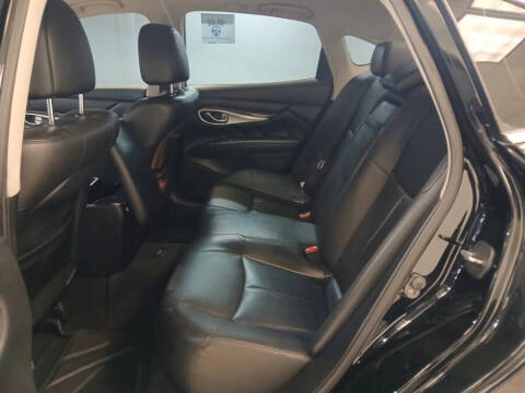 2014 Infiniti Q70 3.7
