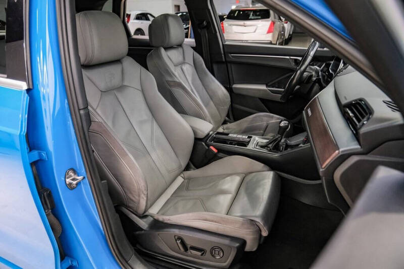 2020 Audi Q3 quattro S line Prem Plus 45 TFSI