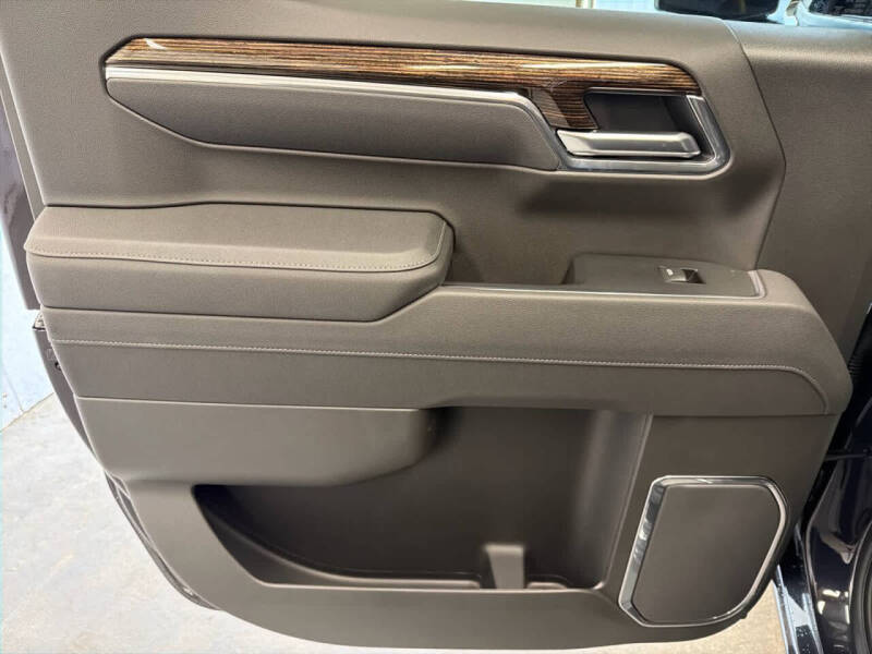 2026 GMC Sierra 1500 Elevation Standard