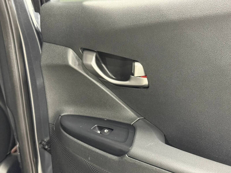 2019 Hyundai Veloster