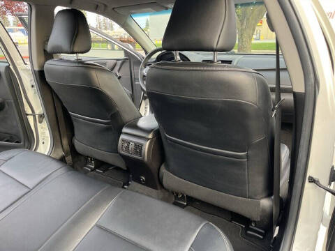 2017 Toyota Camry Hybrid XLE