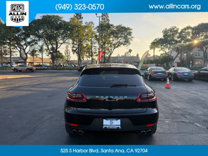 2015 Porsche Macan S