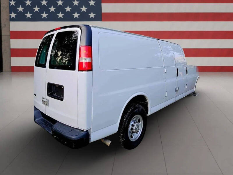 2019 Chevrolet Express 2500