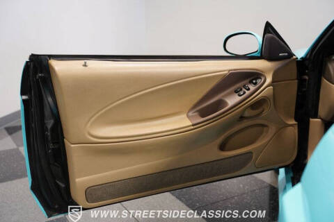 2004 Ford Mustang GT Deluxe