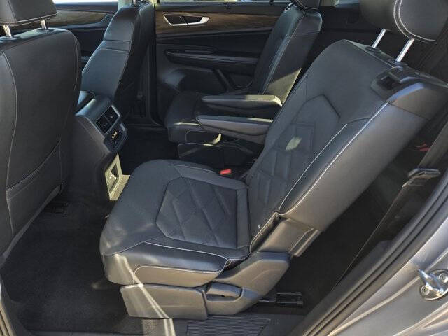 2024 Volkswagen Atlas SE