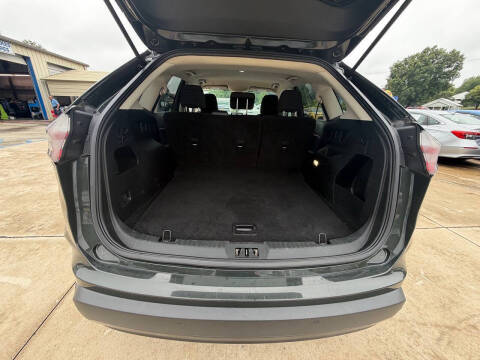2022 Ford Edge SE